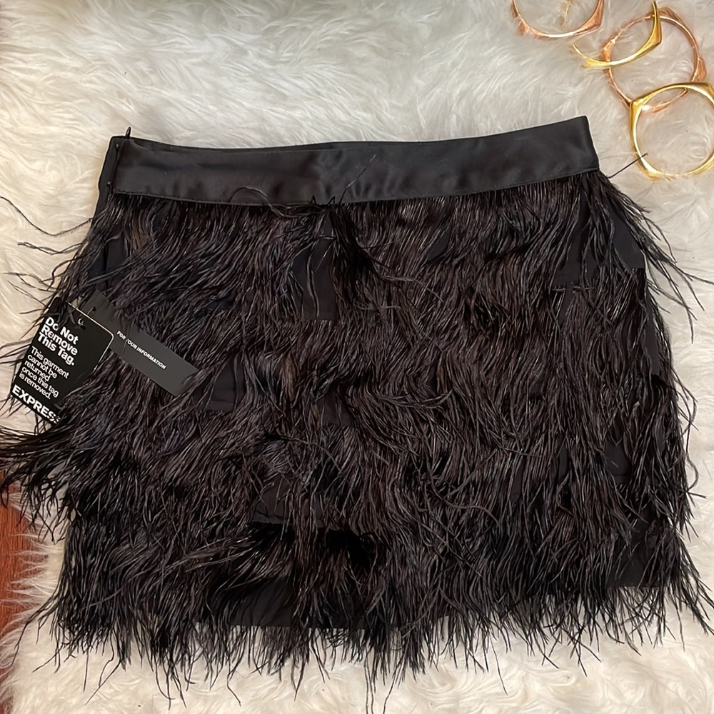 Express Ostrich Feathered Skirt - Picture 7 of 14